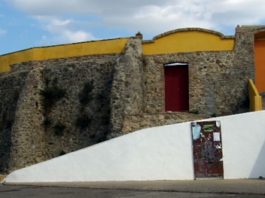 Exterior de la antigua plaza de Cortegana.